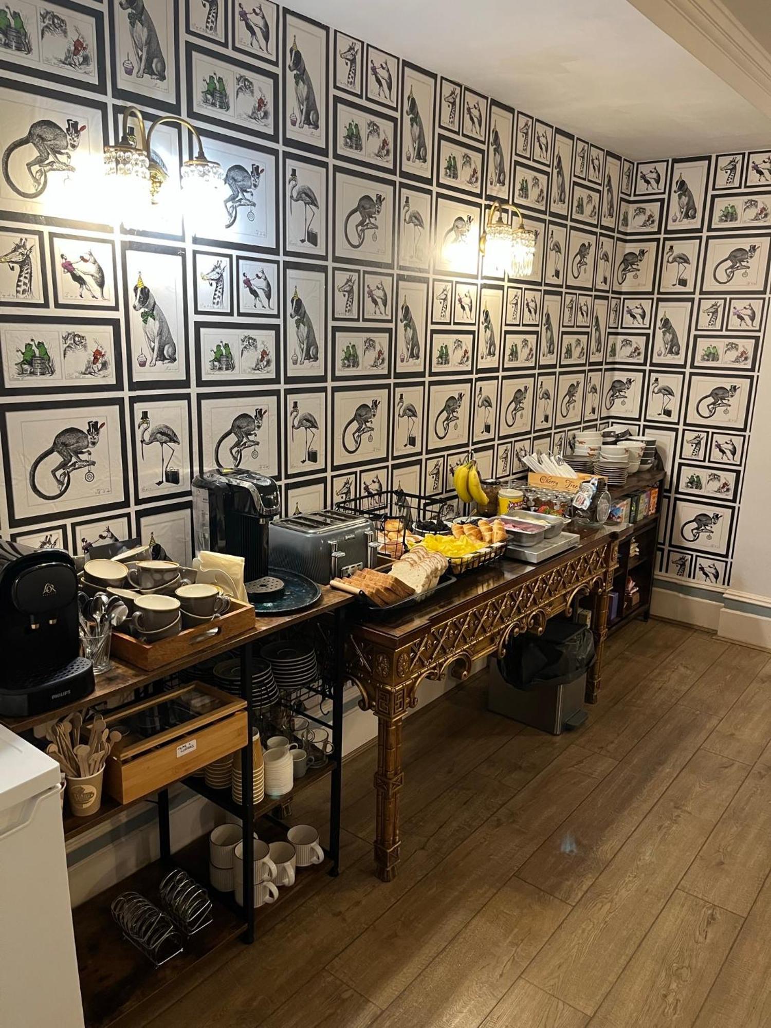 The Cherry Tree Guest House อีสต์บอร์น ภายนอก รูปภาพ