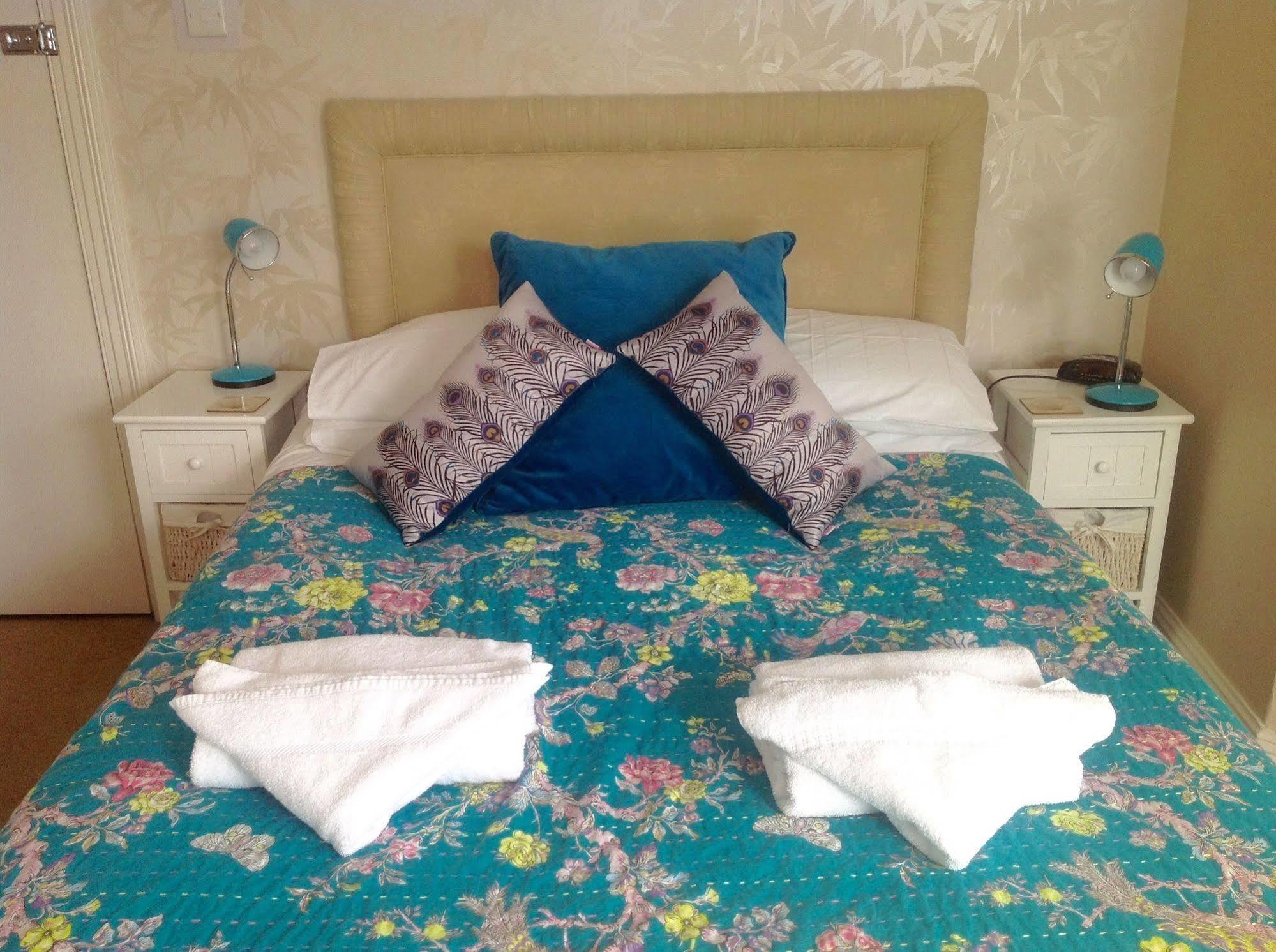 The Cherry Tree Guest House อีสต์บอร์น ภายนอก รูปภาพ